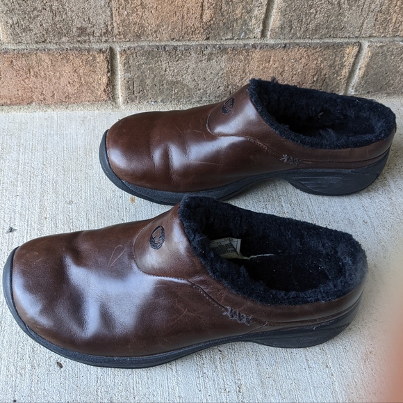 Merrell Encore Ice Smooth Bug Brown Lined Clogs Women's Size 7 - Picture 2 of 9
